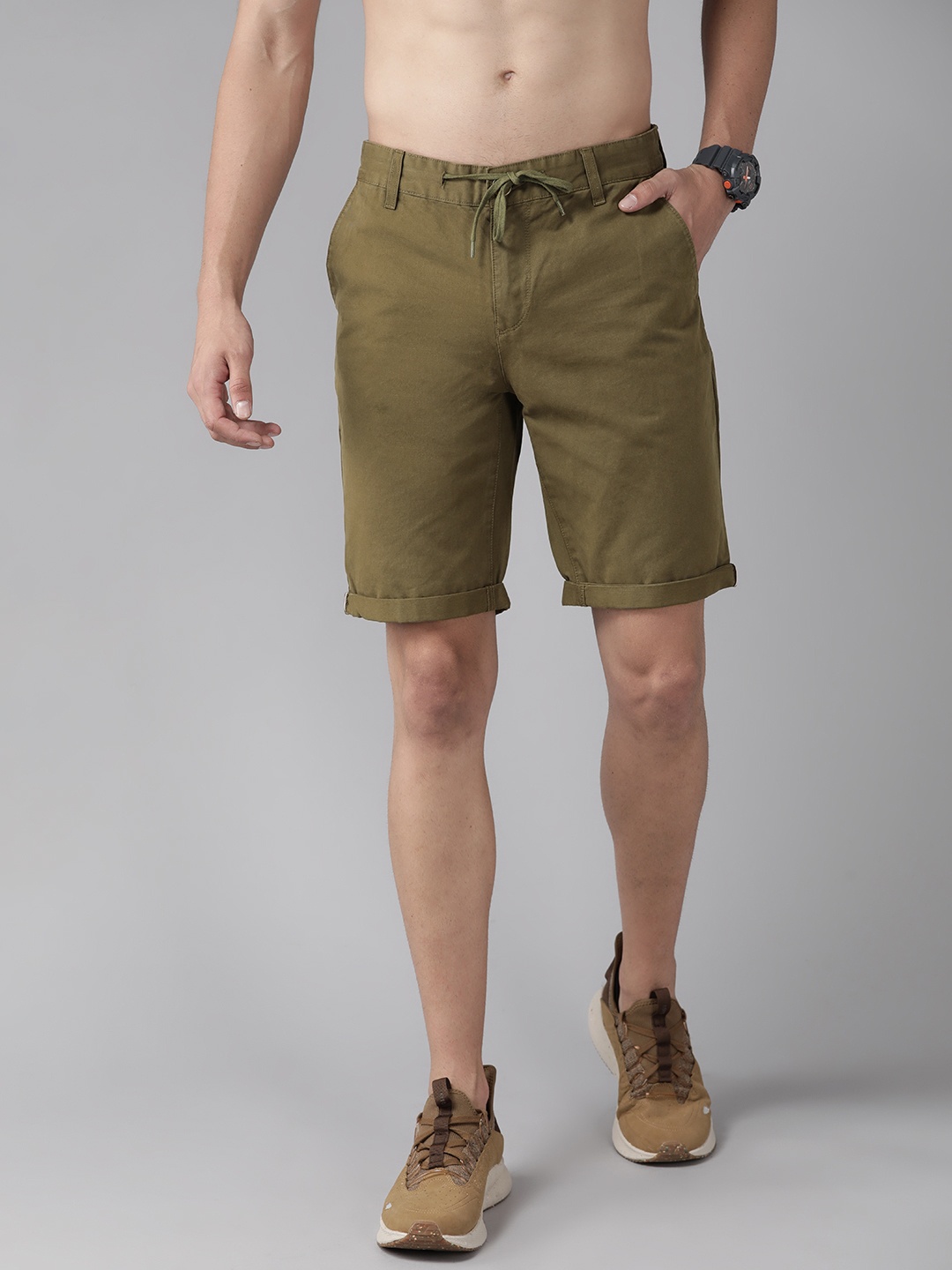 

Roadster Men Olive Green Solid Cotton Chino Shorts