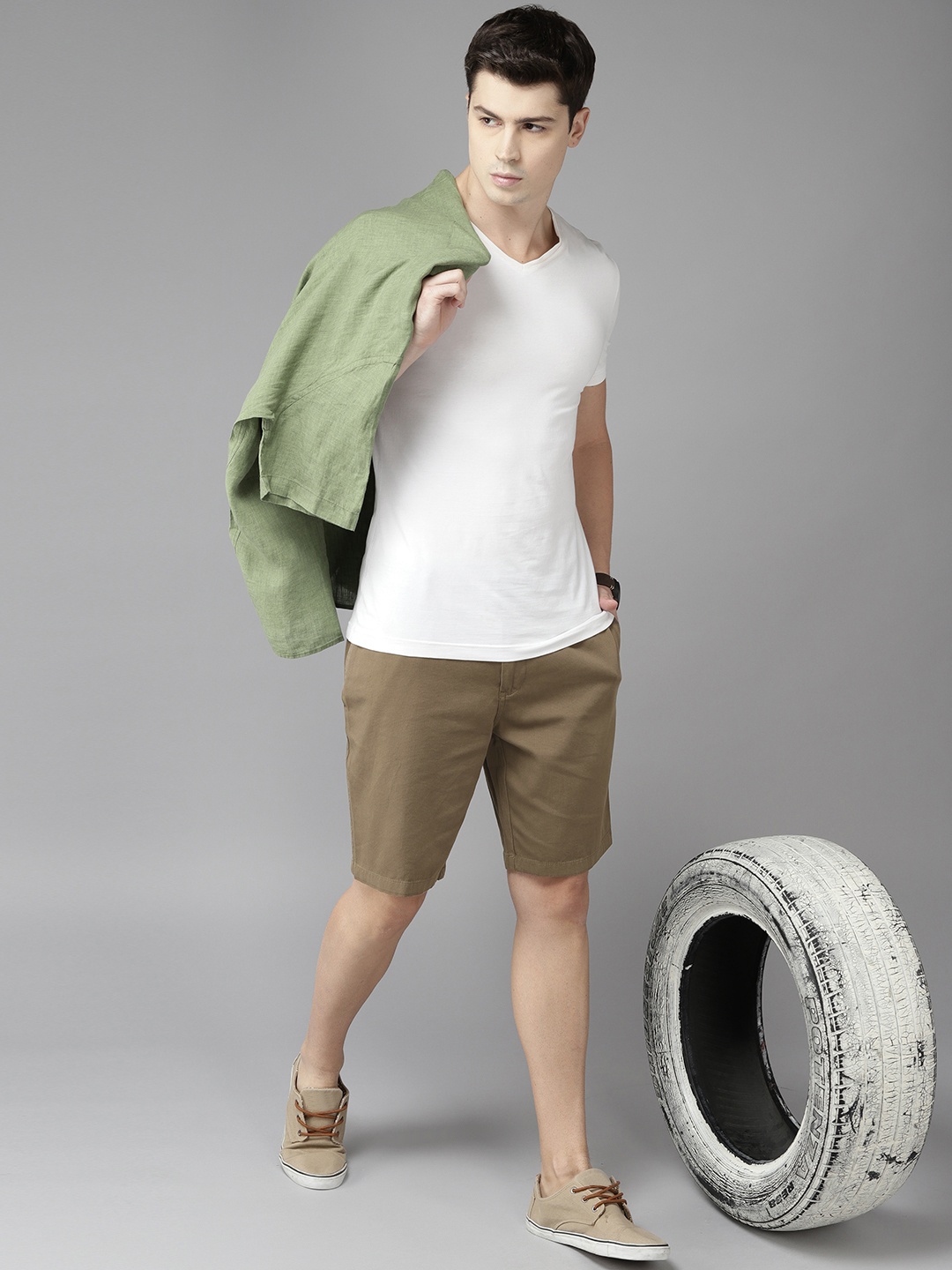 

ROADSTER X FAST & FURIOUS Men Olive Green Chino Shorts