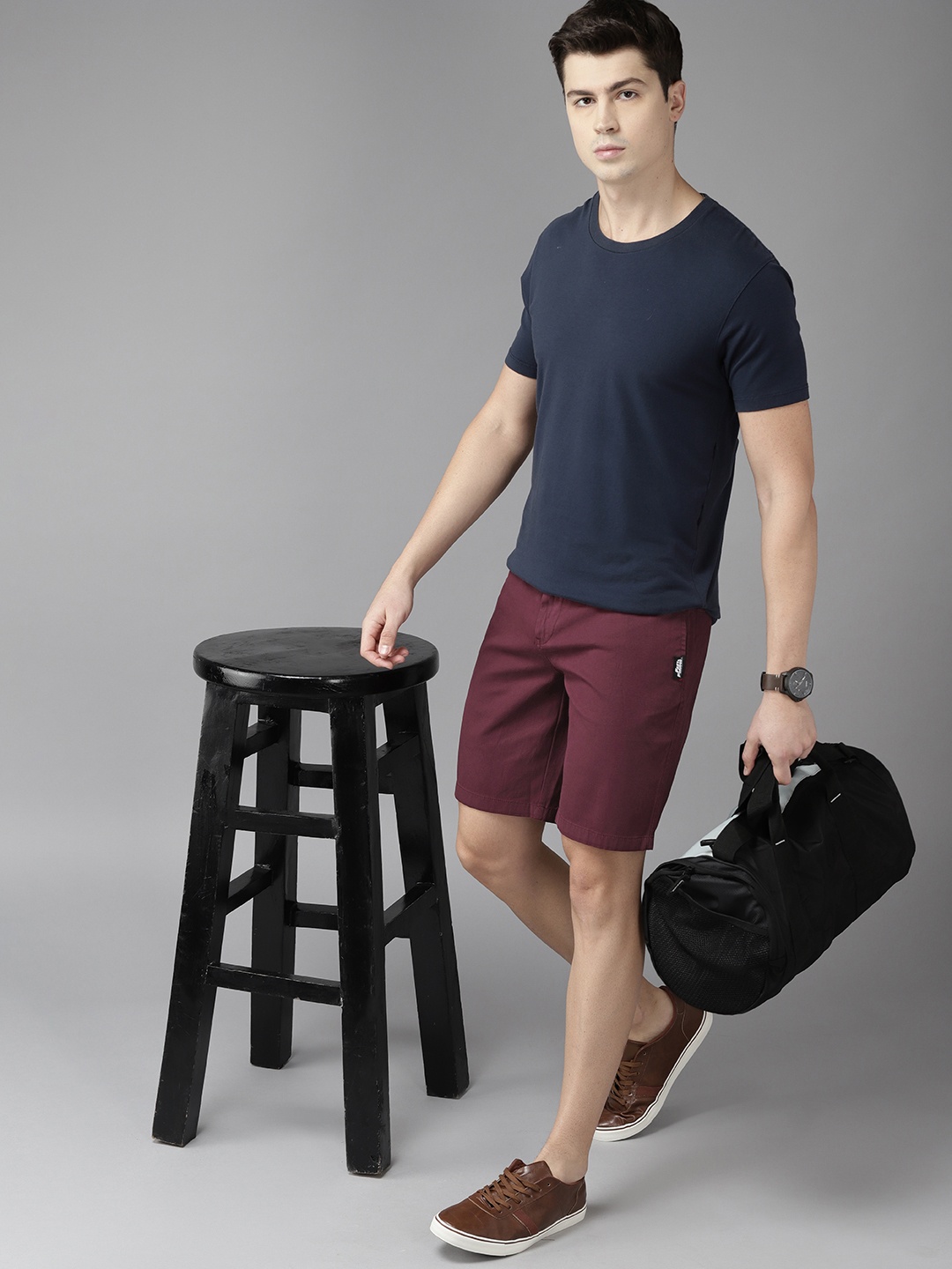 

Roadster Men Burgundy Solid Shorts