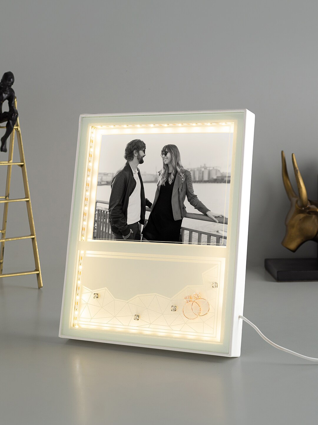 

Golden Peacock White Solid Rectangular LED Table-Top Photo Frame