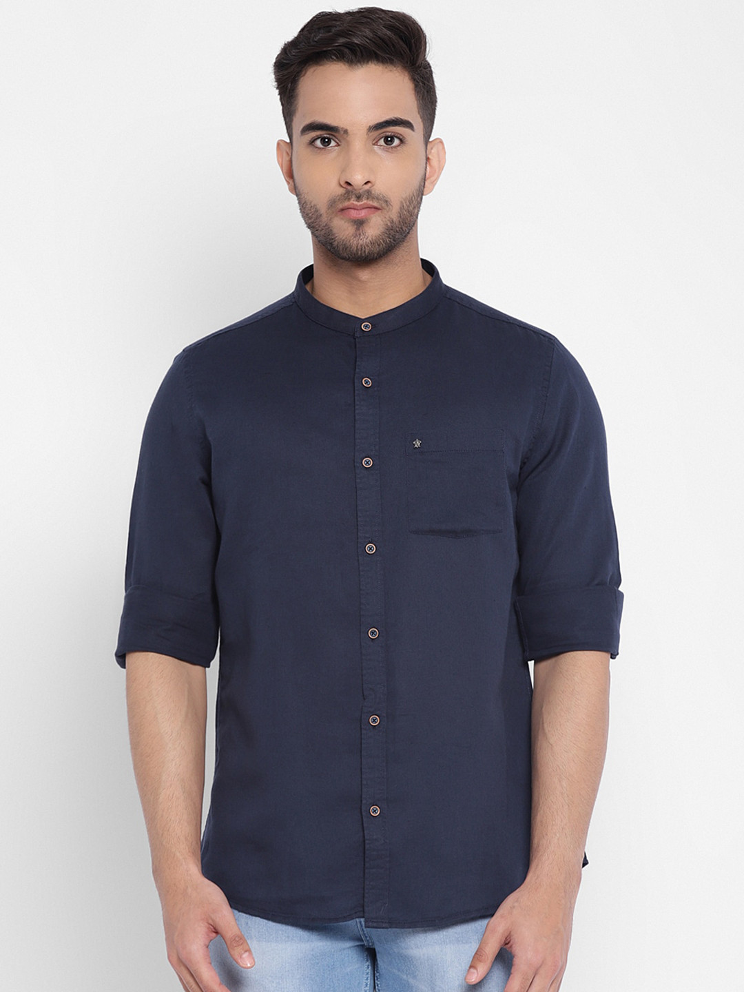 

Turtle Men Navy Blue Solid Slim Fit Cotton Linen Casual Shirt