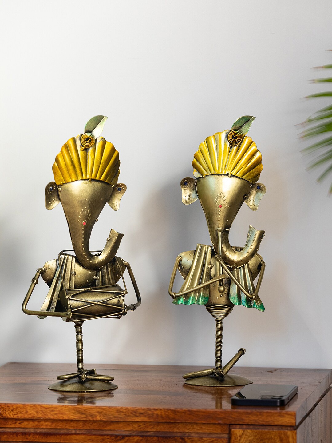 

ExclusiveLane Gold-Toned Ganesha Twins Decorative Showpiece, Metallic