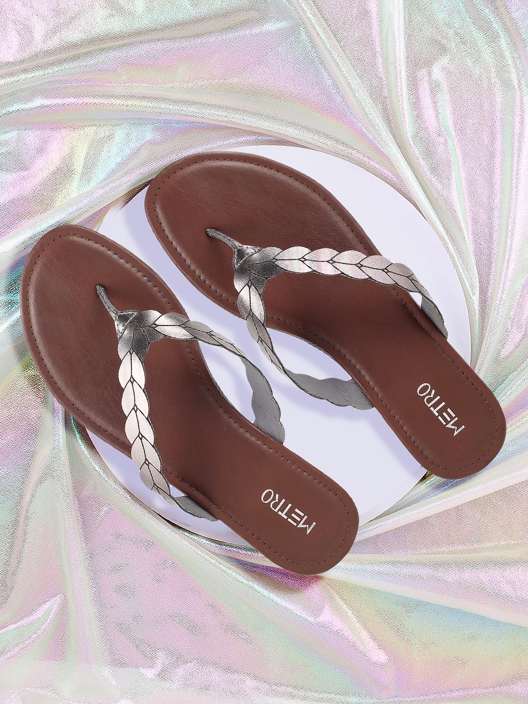 

Metro Women Grey T-Strap Flats