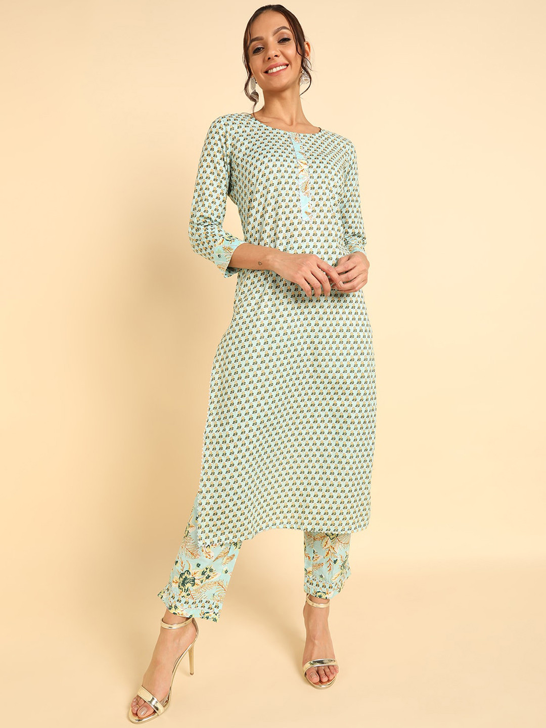 

AHIKA Women Sea Green Printed Panelled Pure Cotton Kurti with Trousers