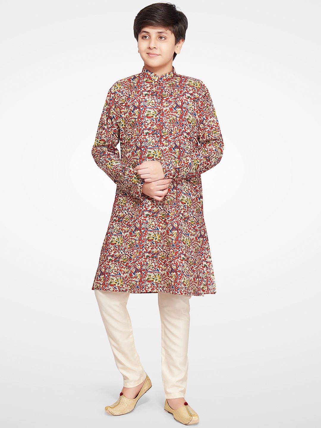 

Jeetethnics Boys Maroon Ethnic Motifs Printed Angrakha Kurta with Pyjamas