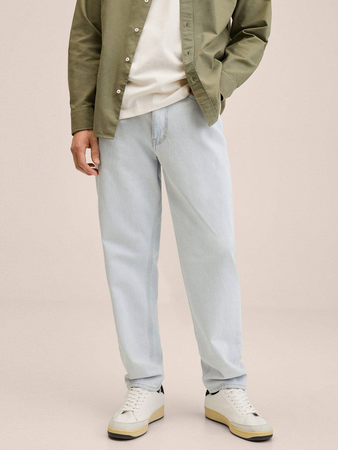 

MANGO MAN Blue Relaxed Fit Stretchable Jeans