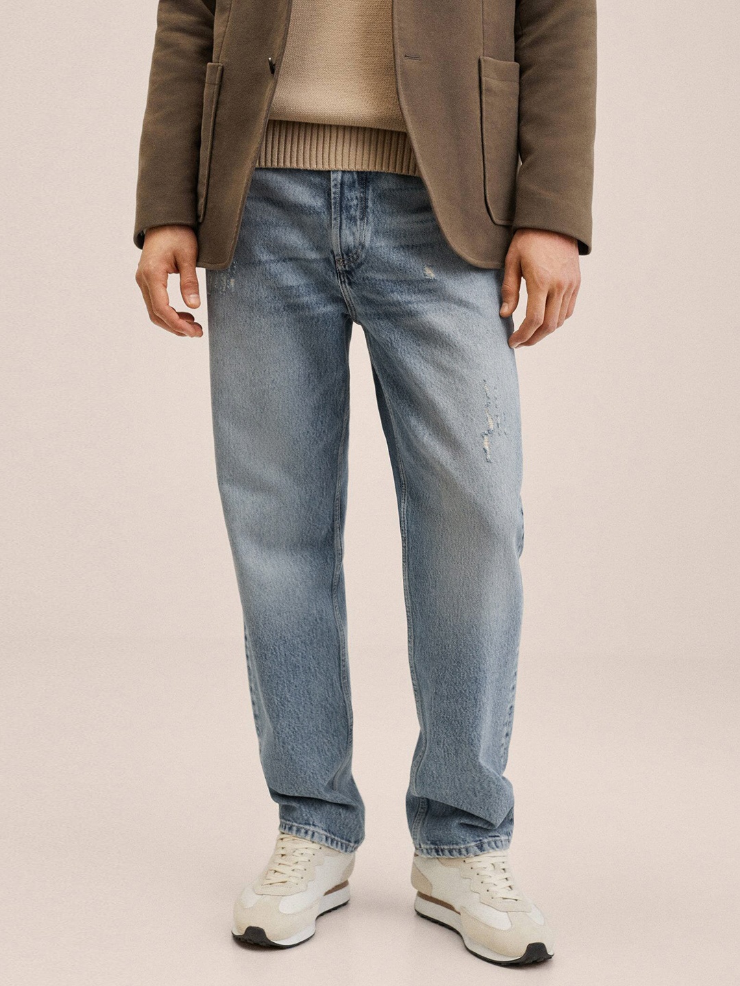 

MANGO MAN Men Blue Light Fade Stretchable Jeans
