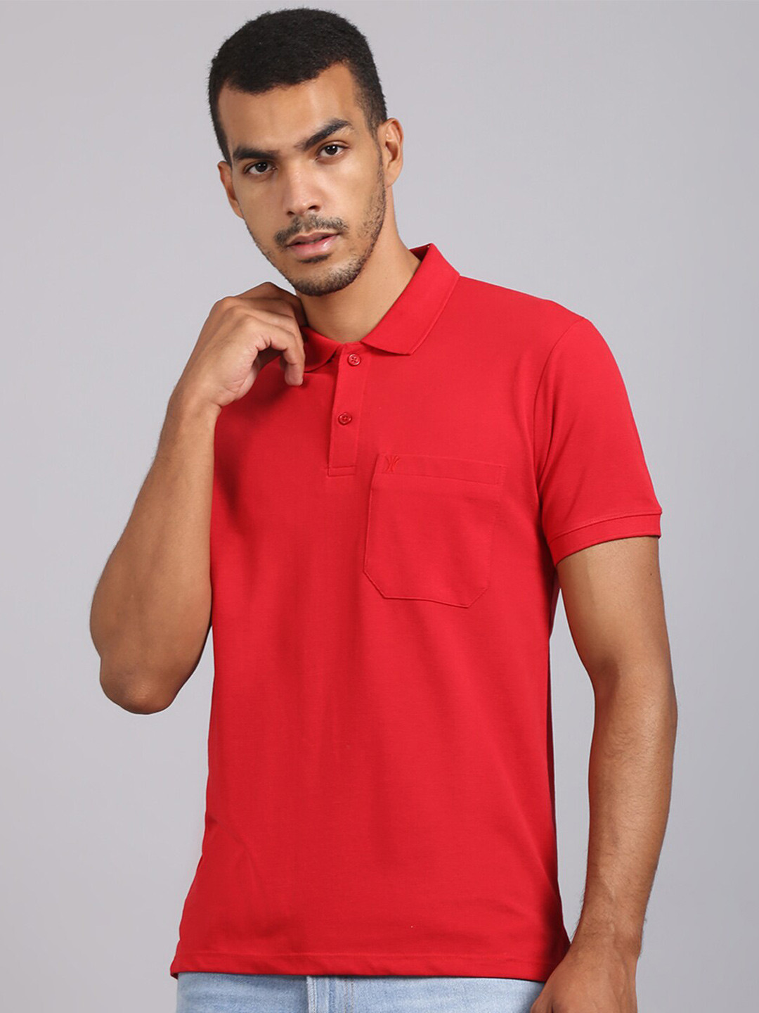 

VENITIAN Men Red Polo Collar T-shirt