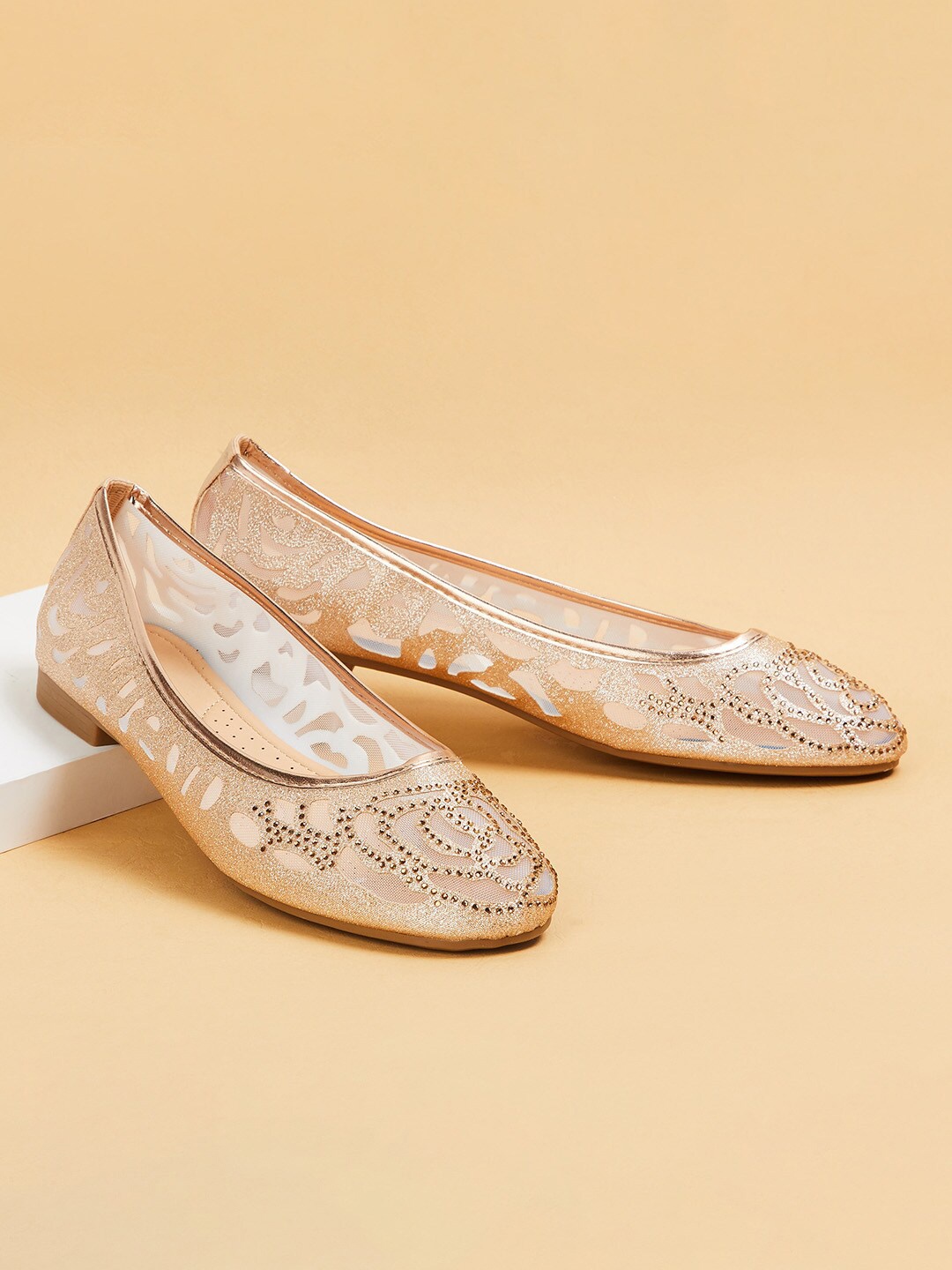 

Melange by Lifestyle Women Gold-Toned Textured Espadrilles