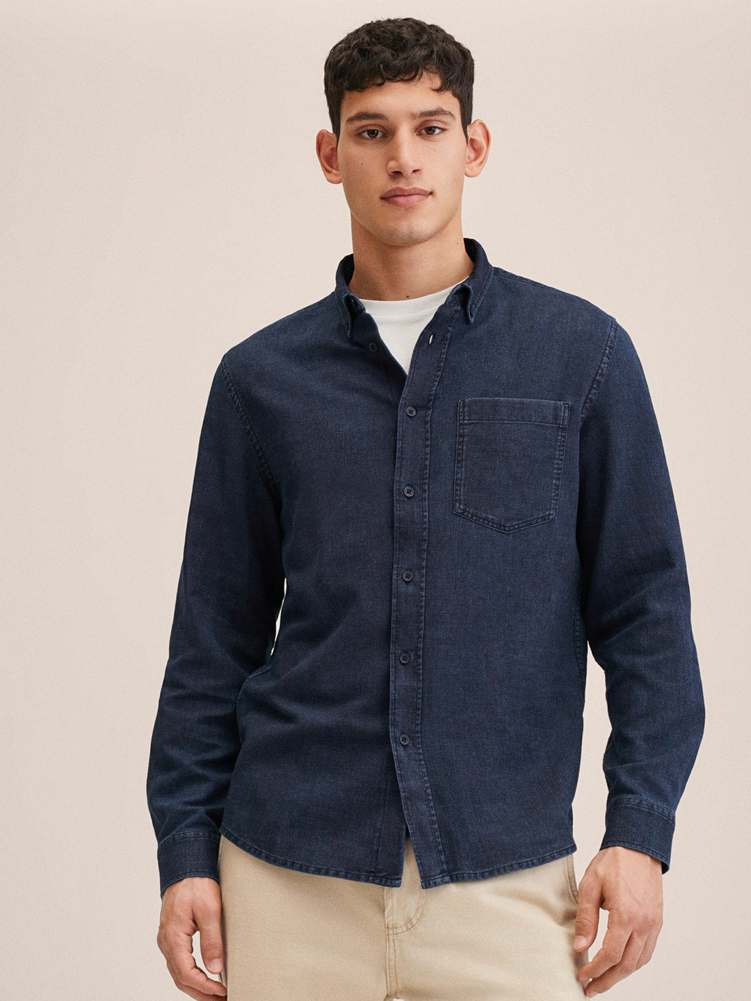 

MANGO MAN Navy Blue Solid Pure Cotton Casual Shirt