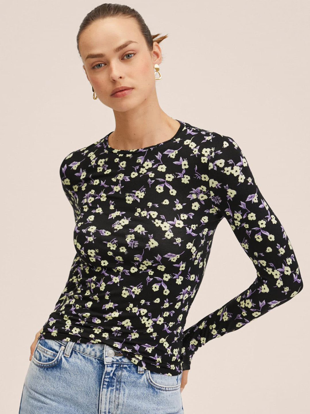 

MANGO Women Black & Lavender Floral Printed T-shirt