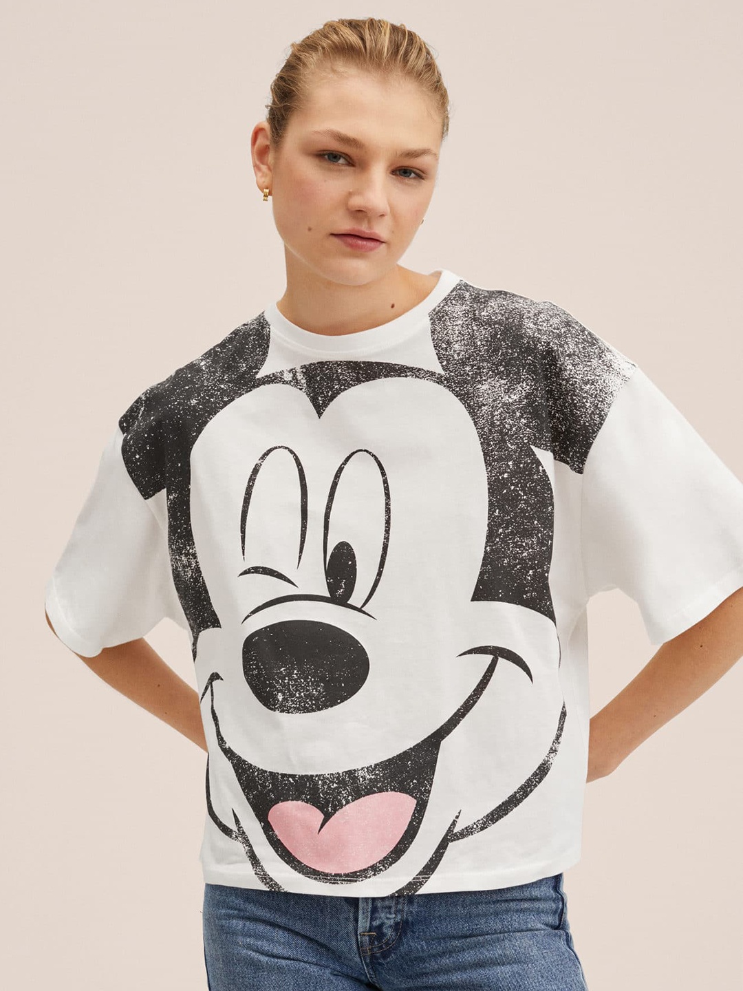 

MANGO Women White & Black Pure Cotton Mickey Mouse Printed Drop-Shoulder Sleeves T-shirt