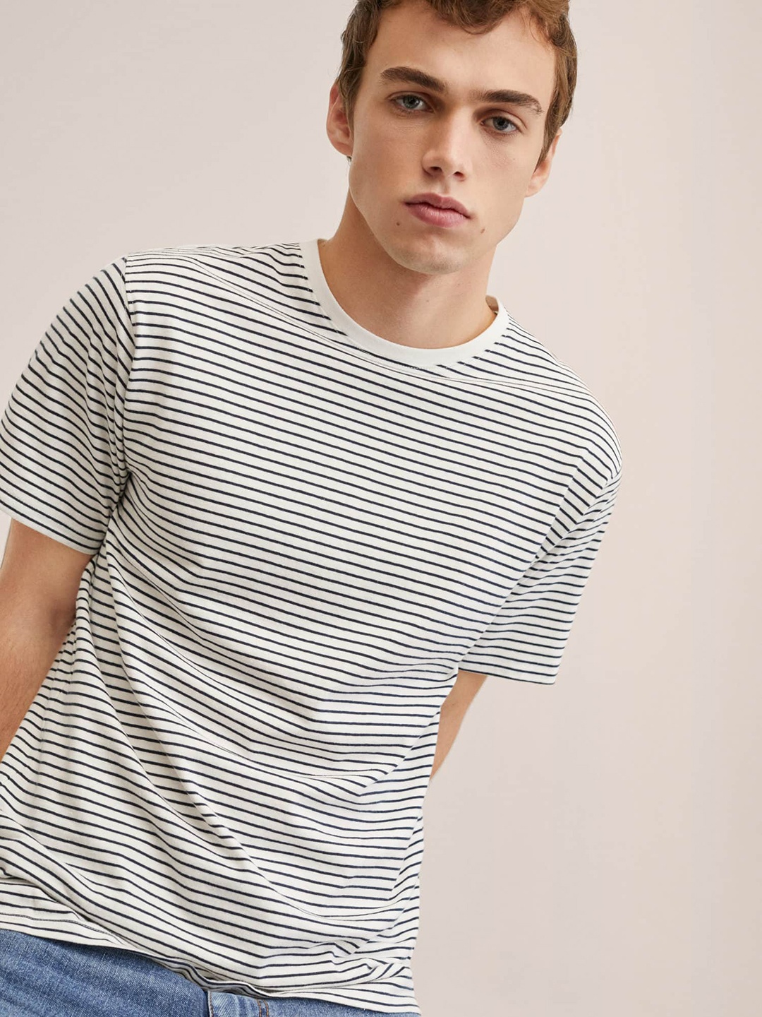 

Mango Kids Boys White & Navy Blue Striped Drop-Shoulder Sleeves Cotton T-shirt