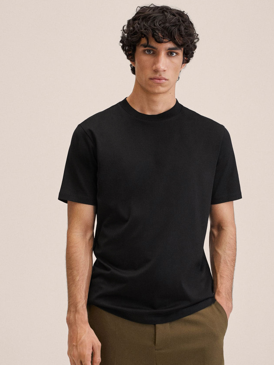

MANGO MAN Men Black Pure Cotton Slim Fit T-shirt