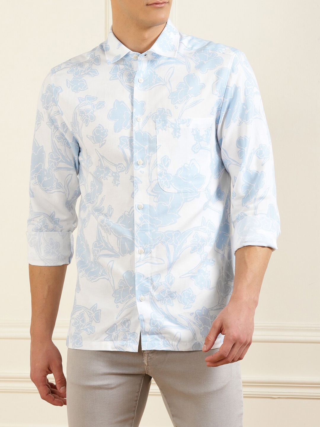

Ted Baker Men Blue Floral Printed Cotton Casual Shirt