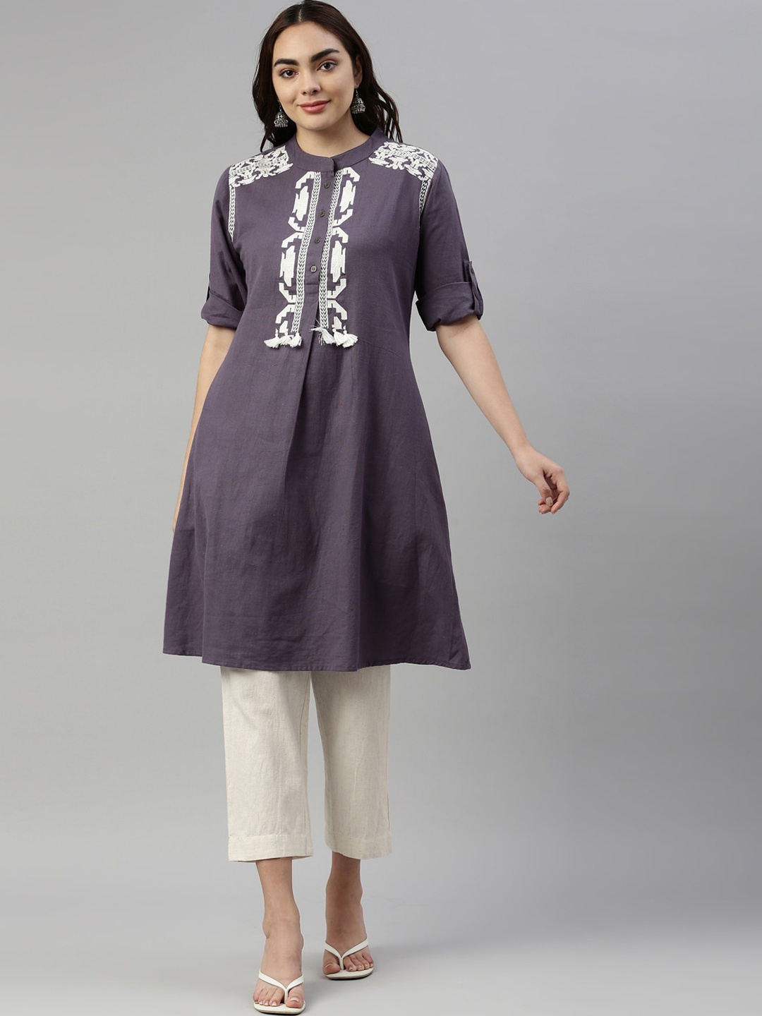 

Neerus Women Grey Floral Yoke Design Thread Work Kurta with Trousers