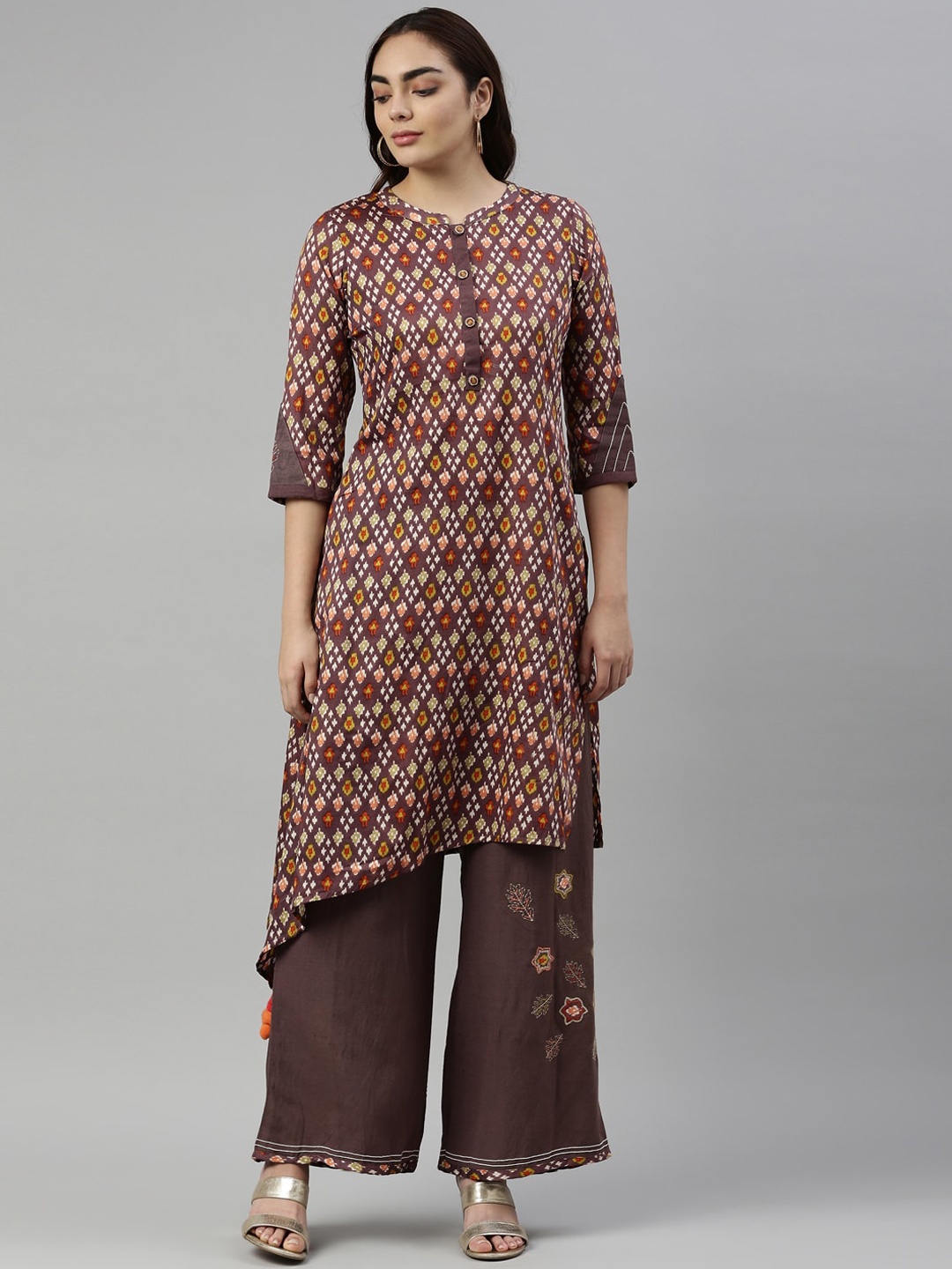 

Neerus Women Brown Ethnic Motifs Printed Kurta with Palazzos