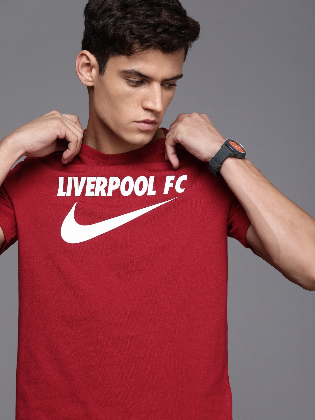 

Nike Men Red & White AS LFC M NK SWOOSH Printed Pure Cotton T-shirt
