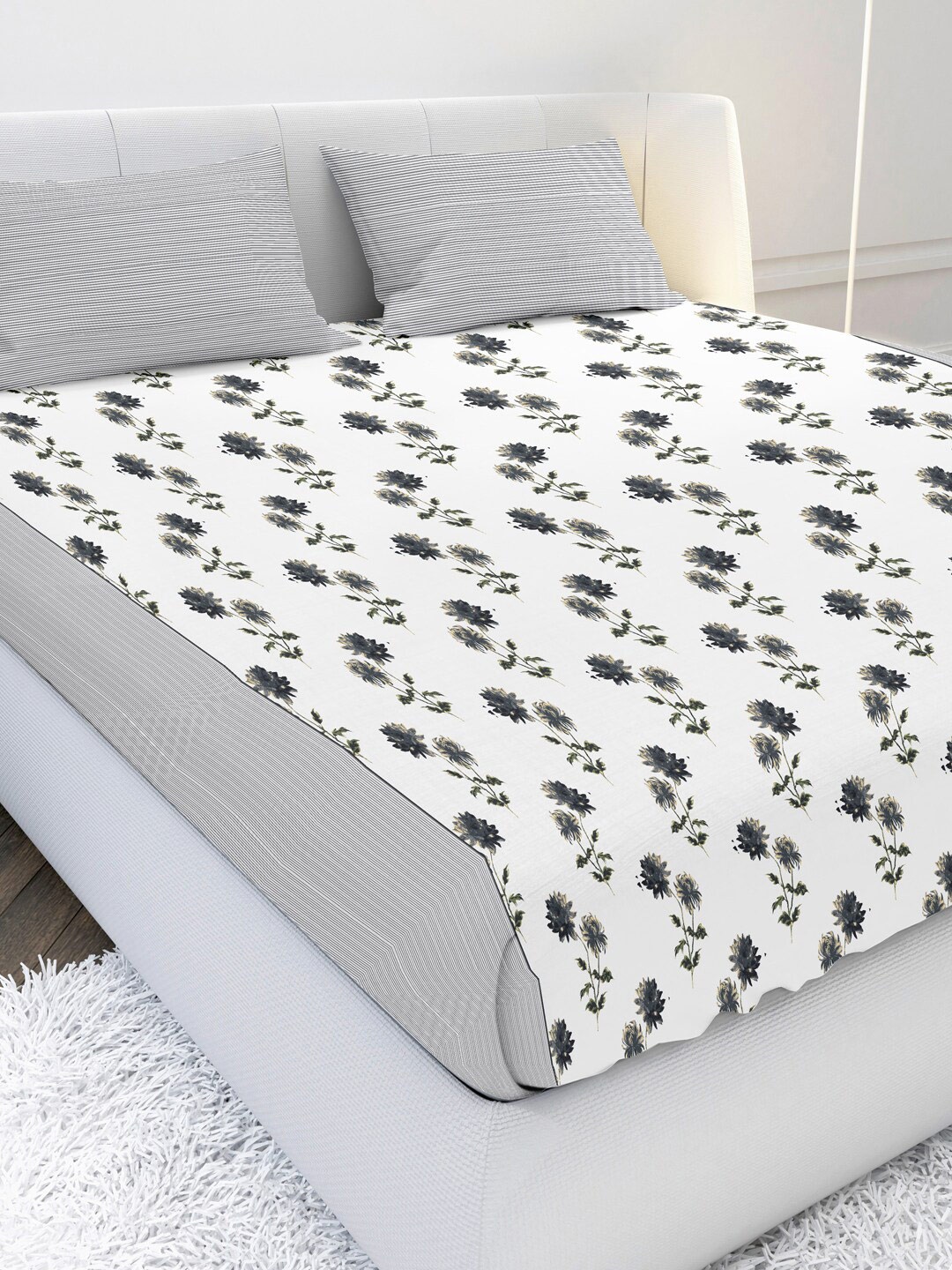 

MAYFAIR HOMES LONDON Grey & White Blooming Tales 210 TC King Bedsheet with 2 Pillow Covers