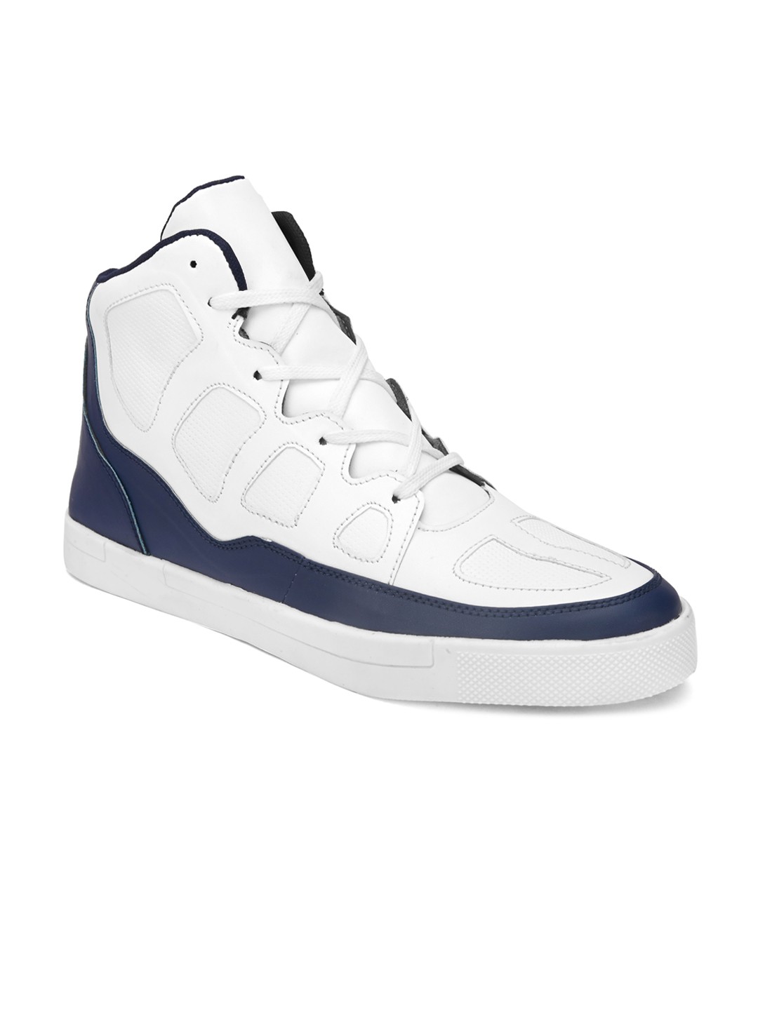 

Roadster Men White Skate Shoes