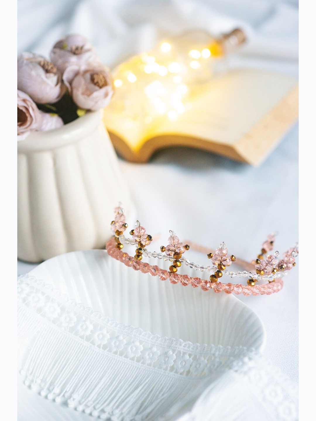 

Choko Girls White & Gold-Toned Star Celestial Beaded Crown Hairband