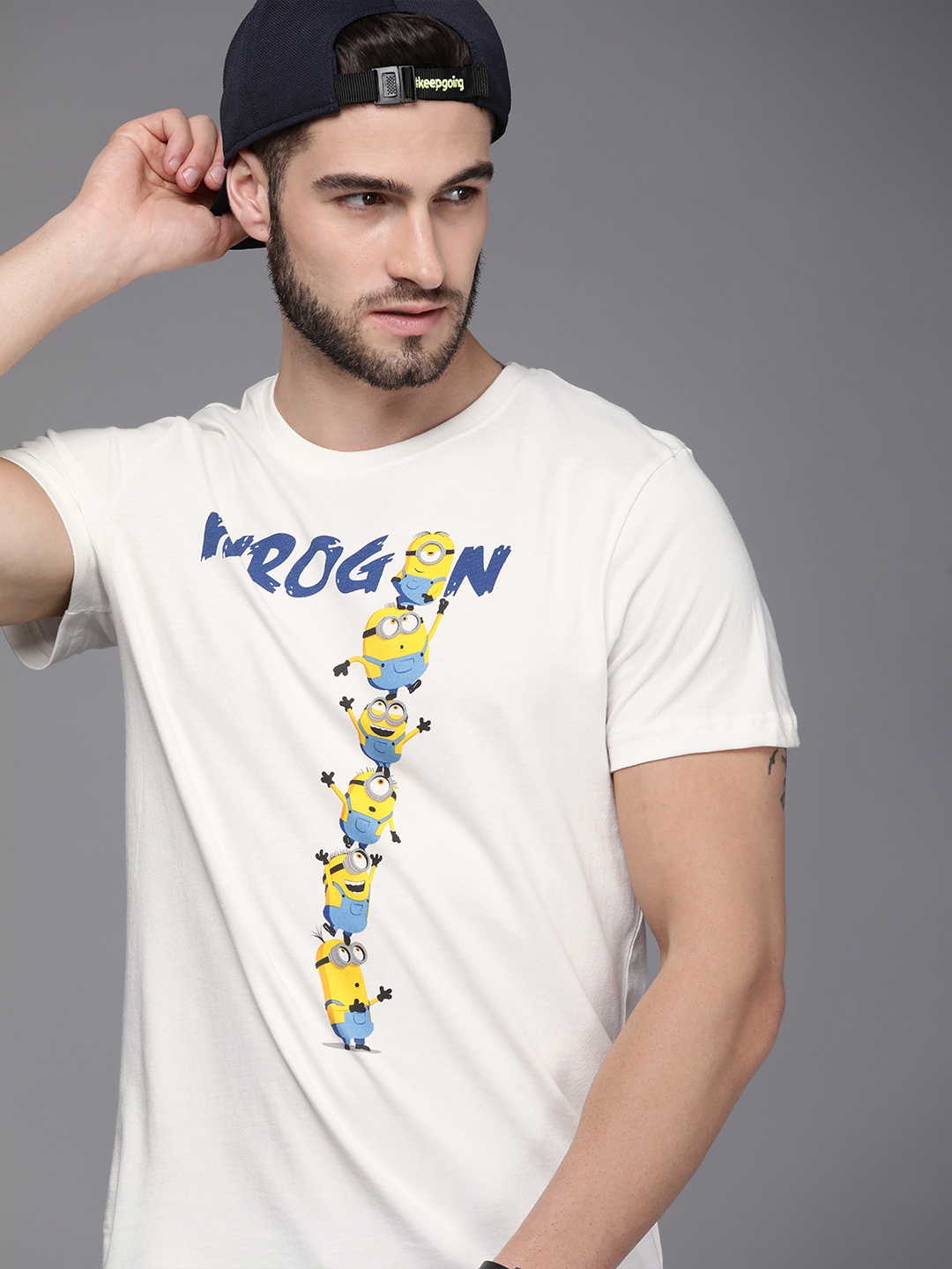 

WROGN Men White & Yellow Minions Printed Pure Cotton Slim Fit T-shirt