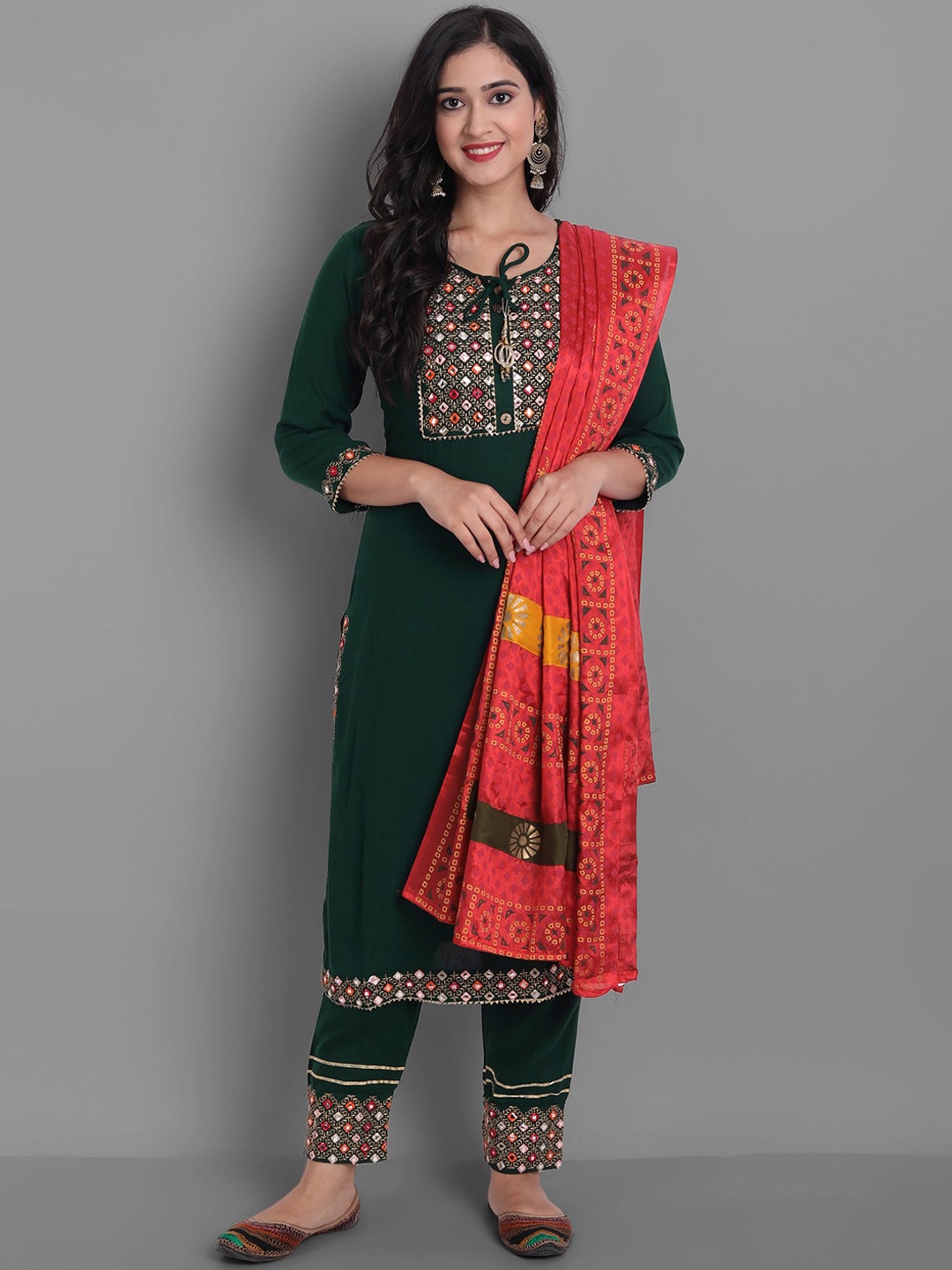 

Ziva Fashion Women Green Embroidered Mirror Work Kurta Set