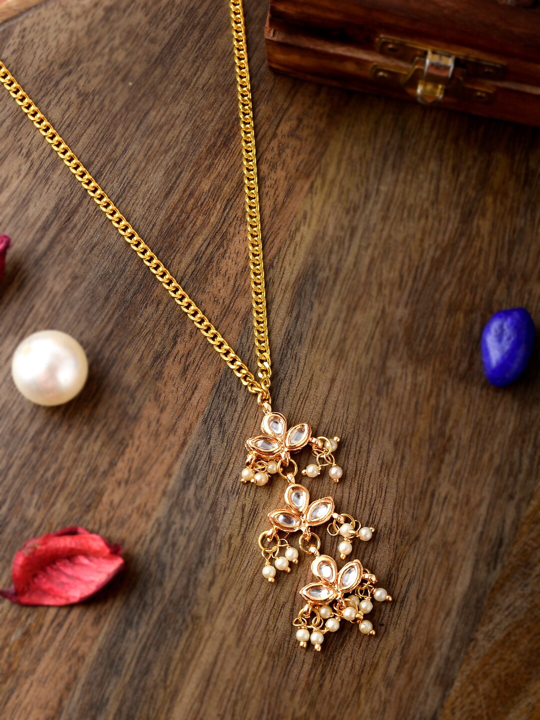 

Shoshaa Gold-Plated Handcrafted Kundan Beaded Necklace