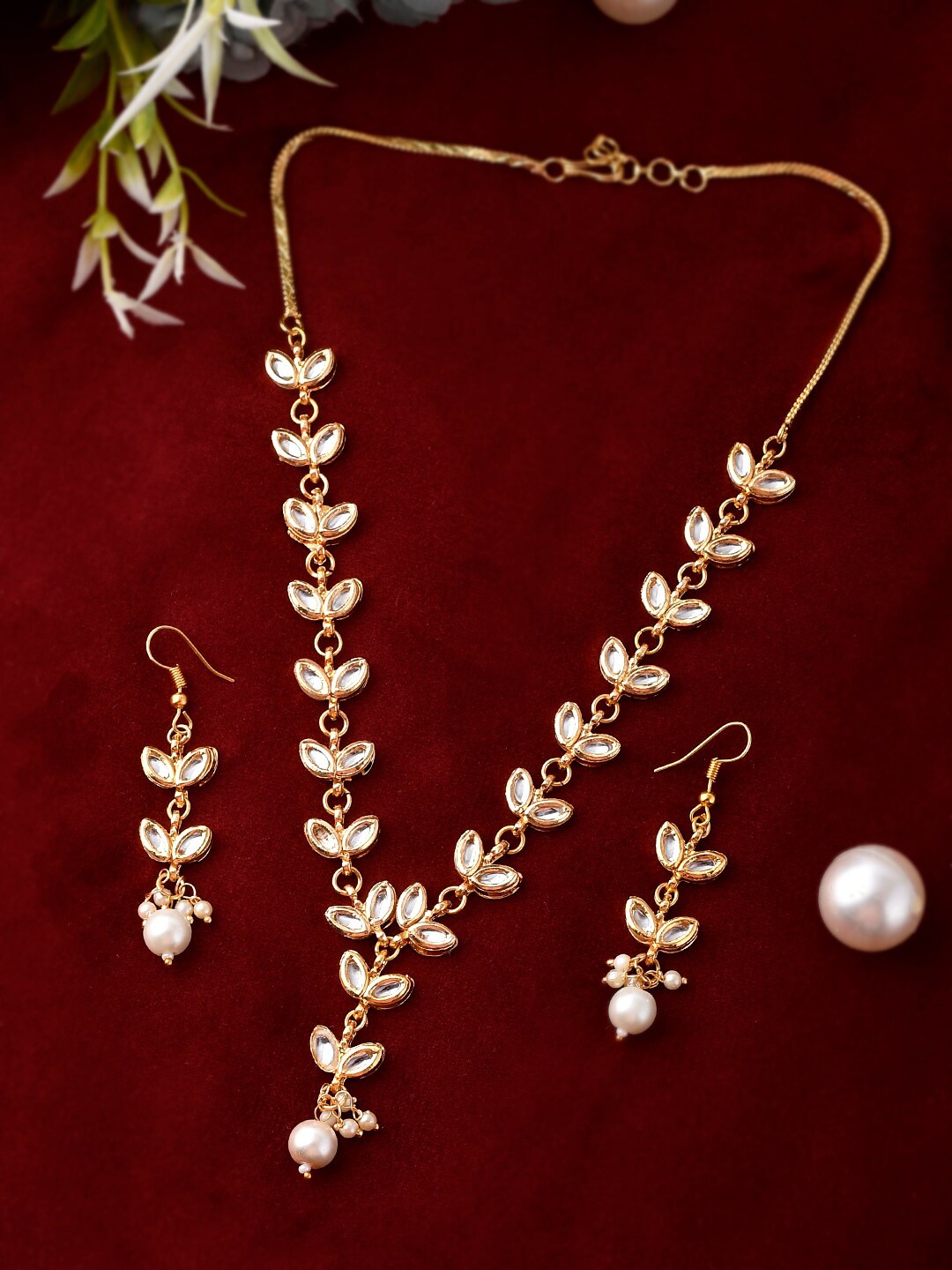 

Shoshaa White & Gold-Plated Kundan & Pearl Studded Jewellery Set