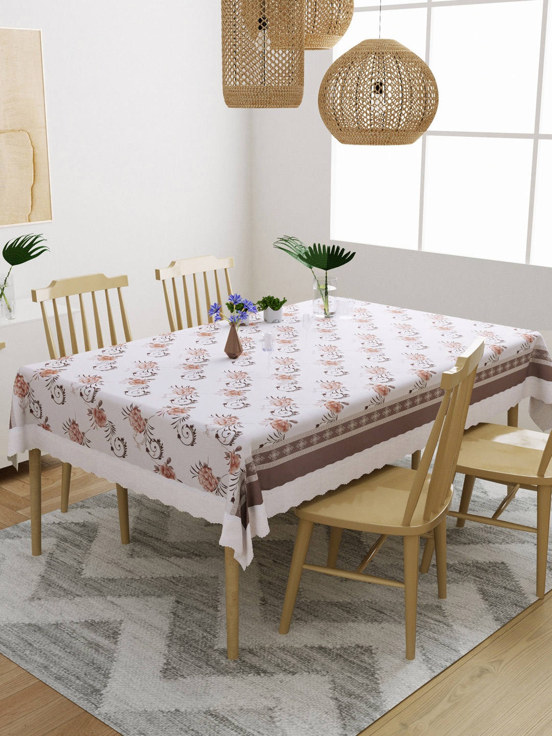 

DREAM WEAVERZ White & Beige Solid 4 Seater Dining Table Cover