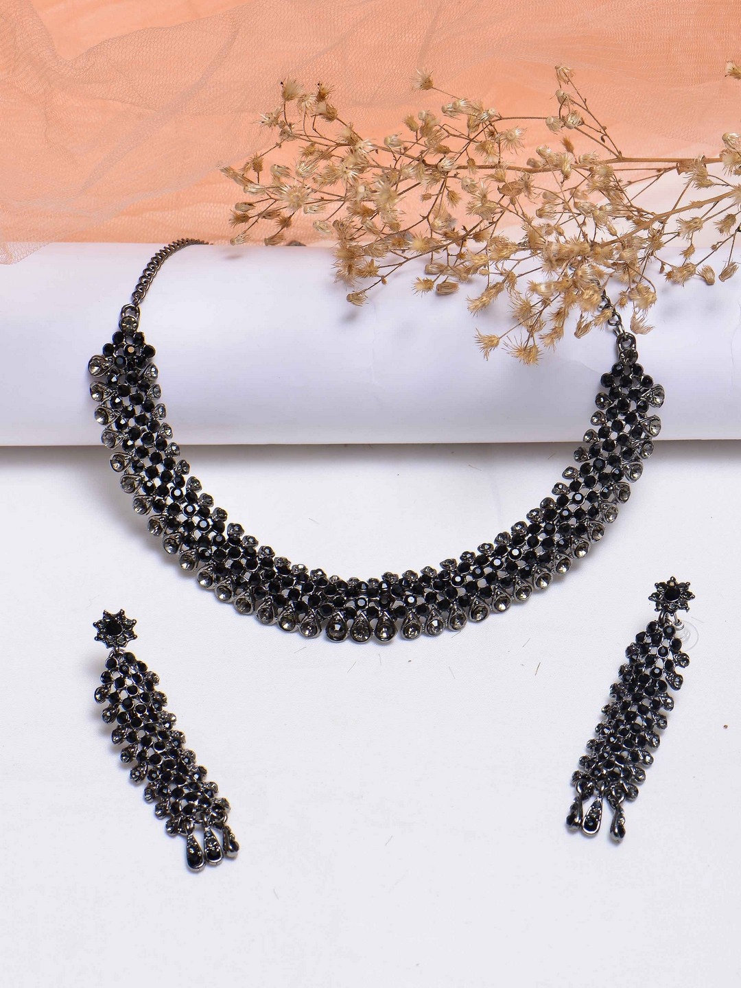 

POPLINS Black-Toned Stone Studded Jewellery Set