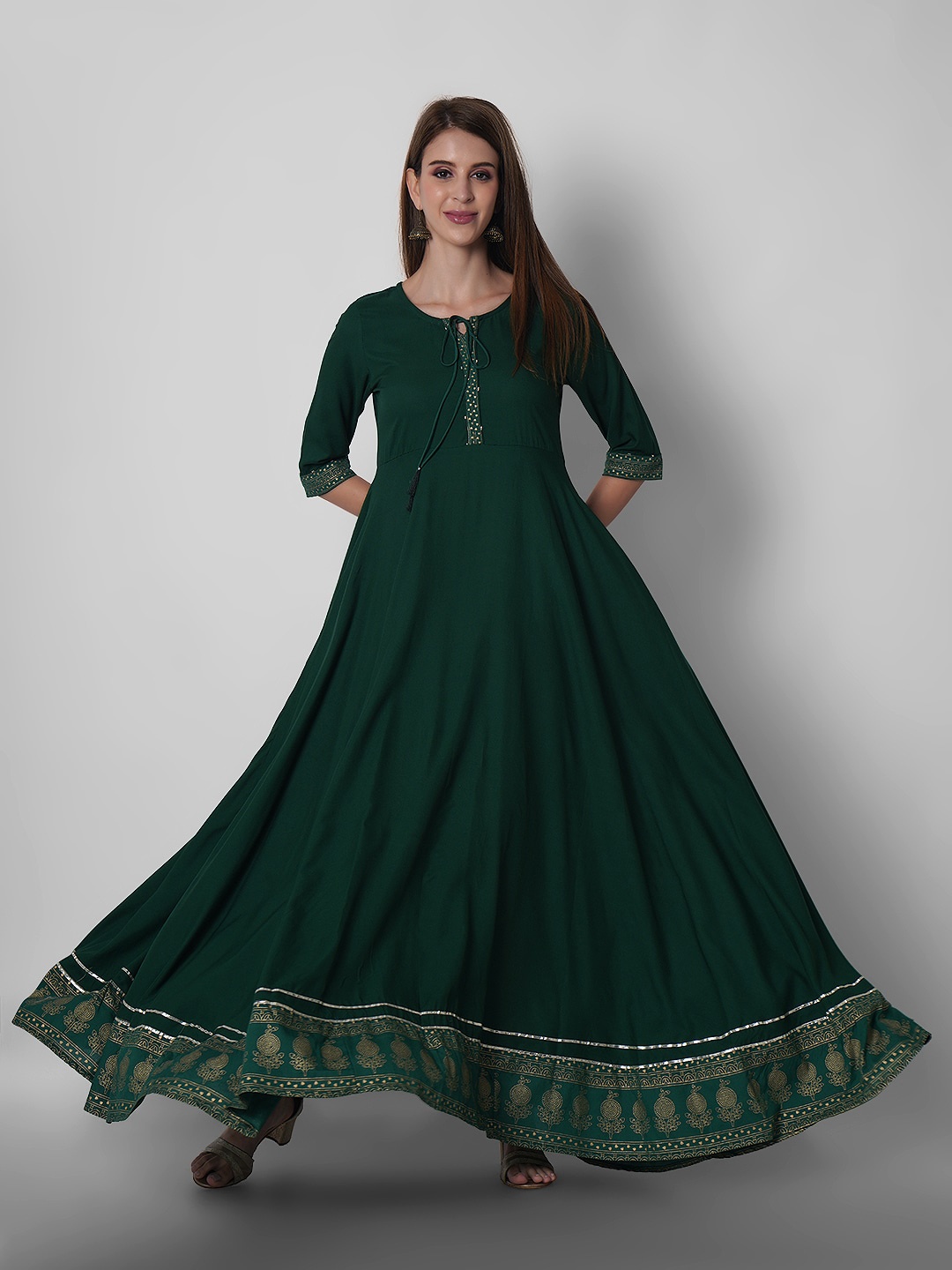 

Sanganeri Kurti Women Green Solid Anarkali Kurta