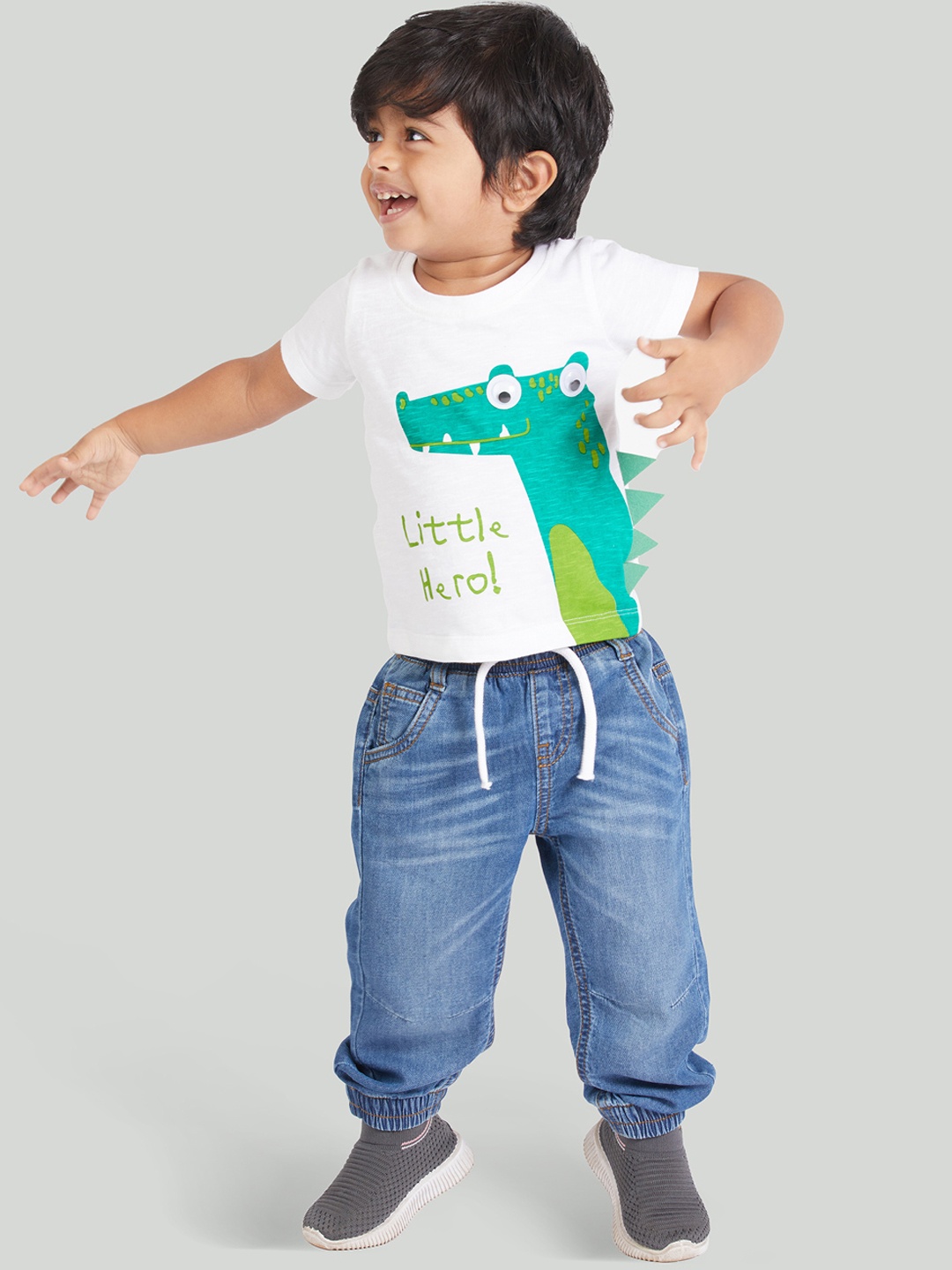 

Zalio Boys White Innovative Crocodile Print Cotton T-Shirt with Denim Joggers