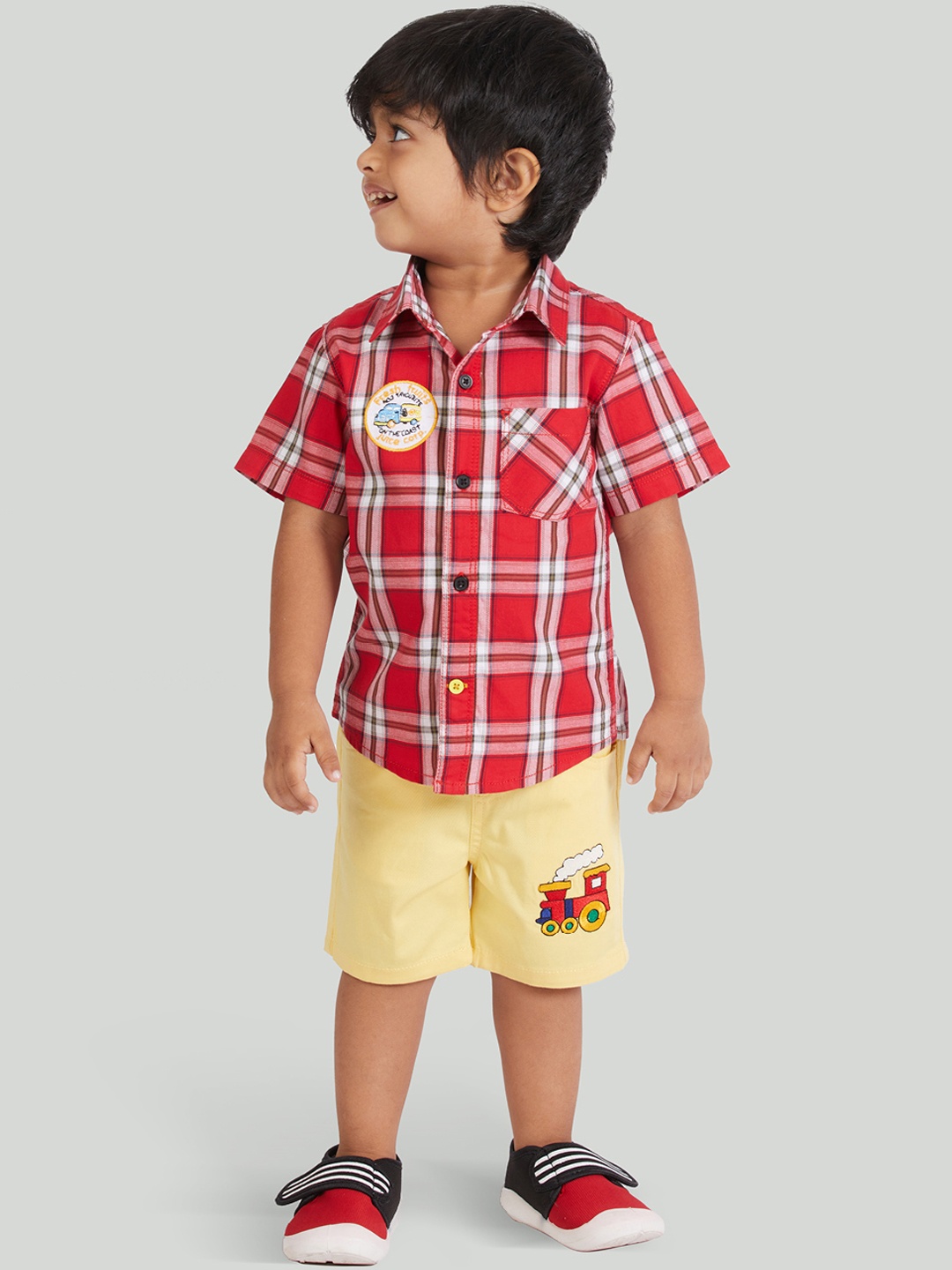 

Zalio Boys Red & Yellow Checked Shirt with Shorts