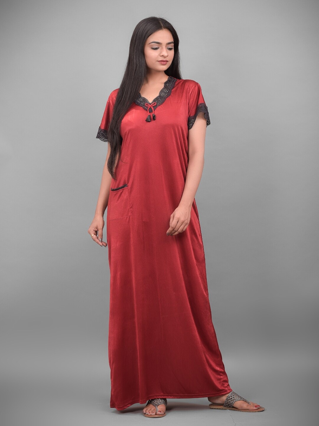 

Apratim Maroon Maxi Nightdress