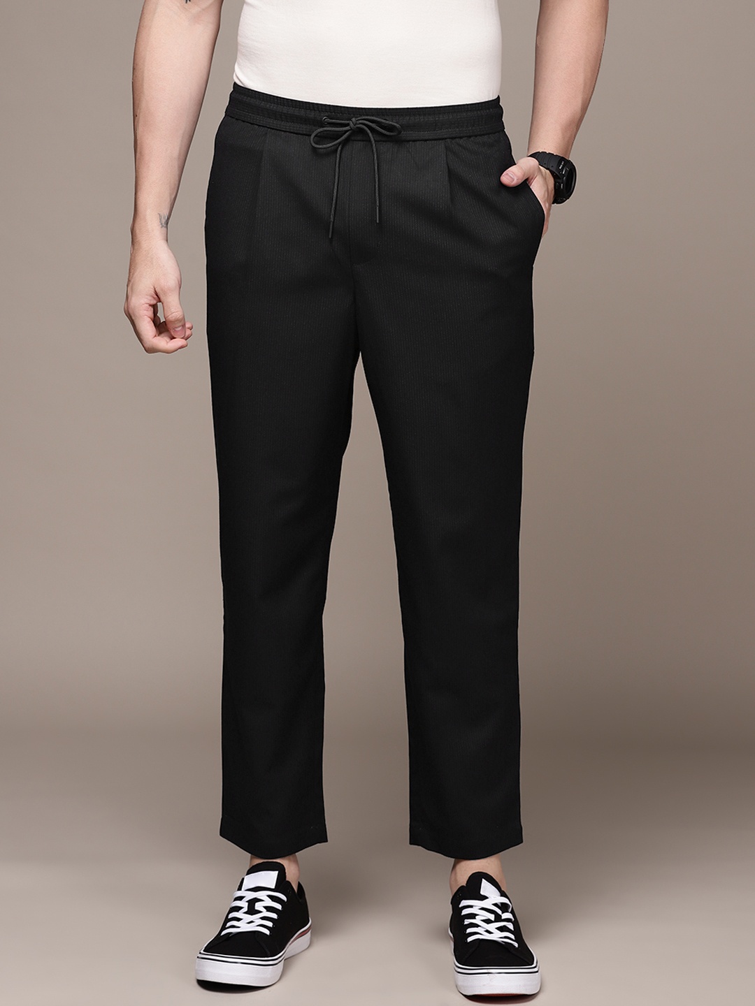 

MANGO MAN Men Black Striped Slim Fit Pleated Trousers