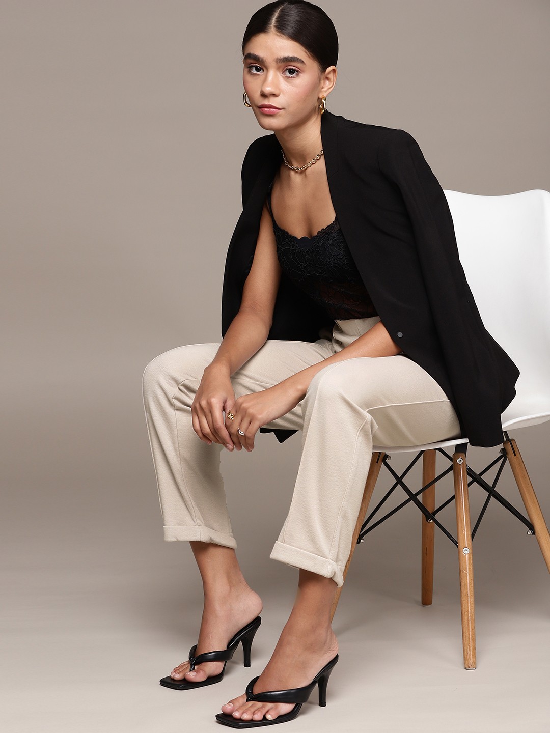 

MANGO Women Beige Solid Knitted Trousers