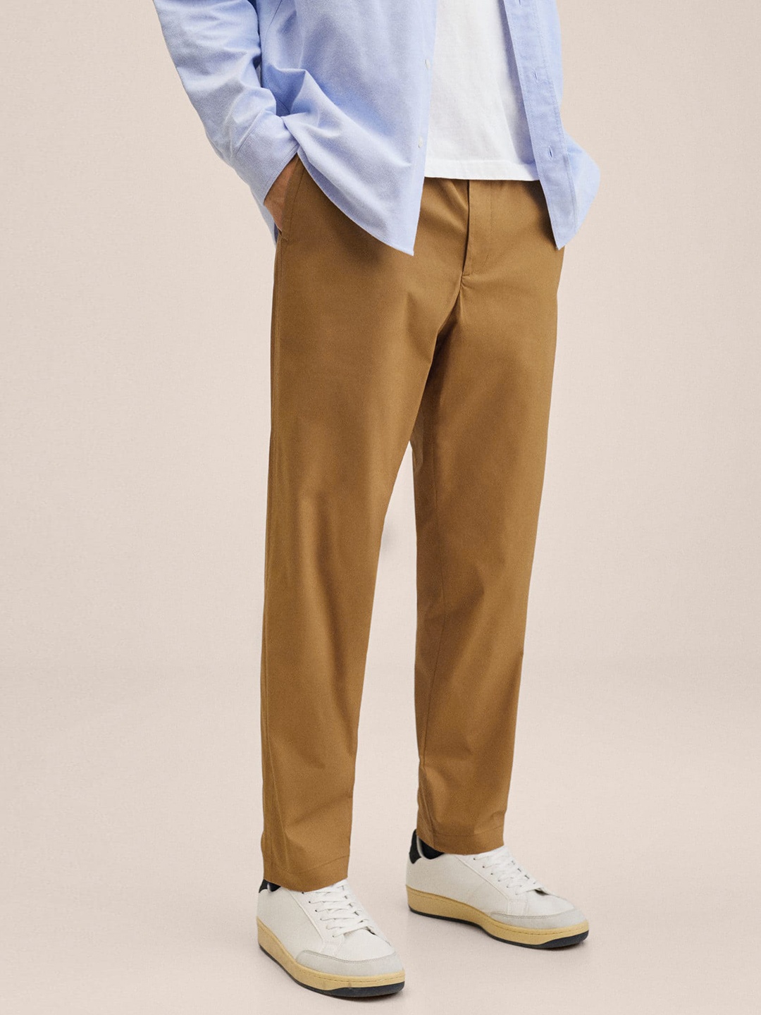 

MANGO MAN Mustard Brown Solid Regular Trousers