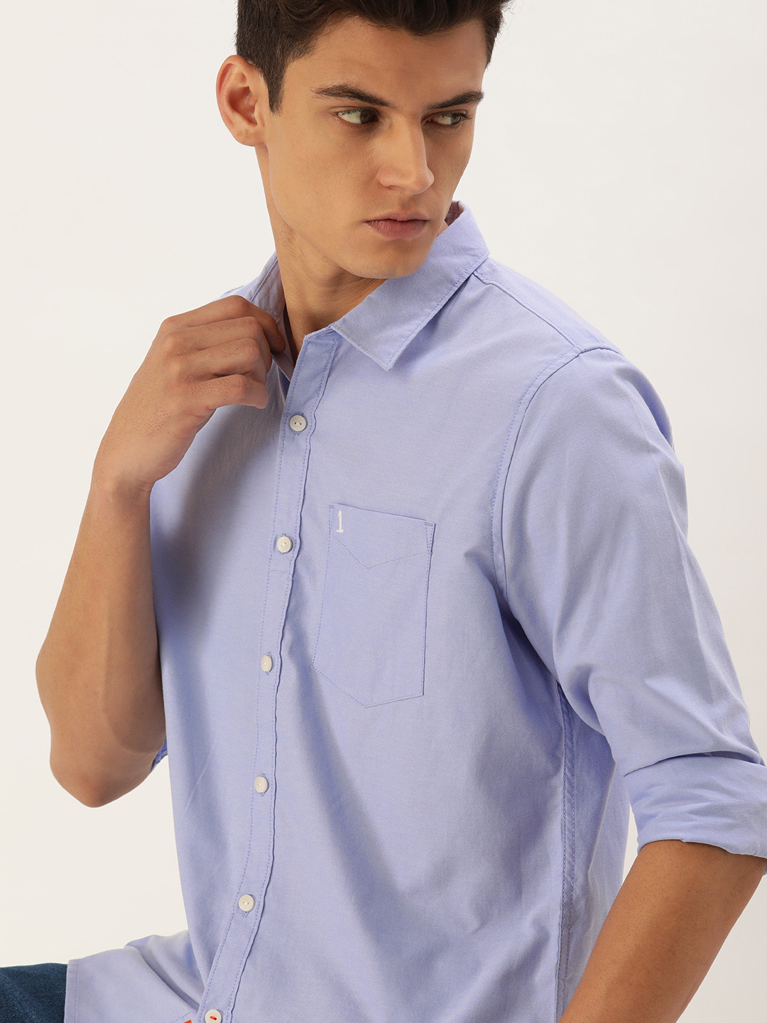 

SINGLE Men Blue Solid Slim Fit Casual Shirt With Roll-Up Sleeves