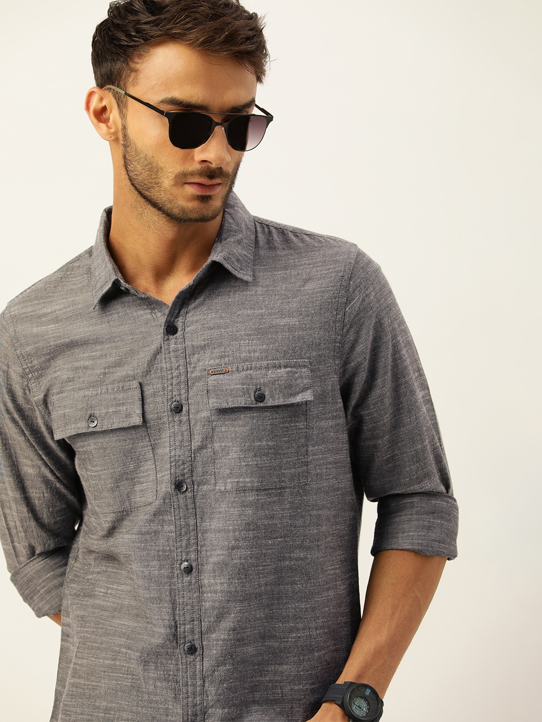 

SINGLE Men Grey Solid Slim Fit Pure Cotton Casual Shirt