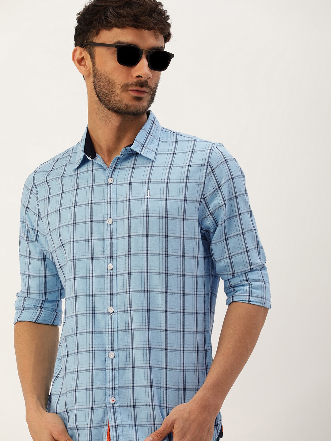 

SINGLE Men Blue & Black Checked Slim Fit Pure Cotton Casual Shirt
