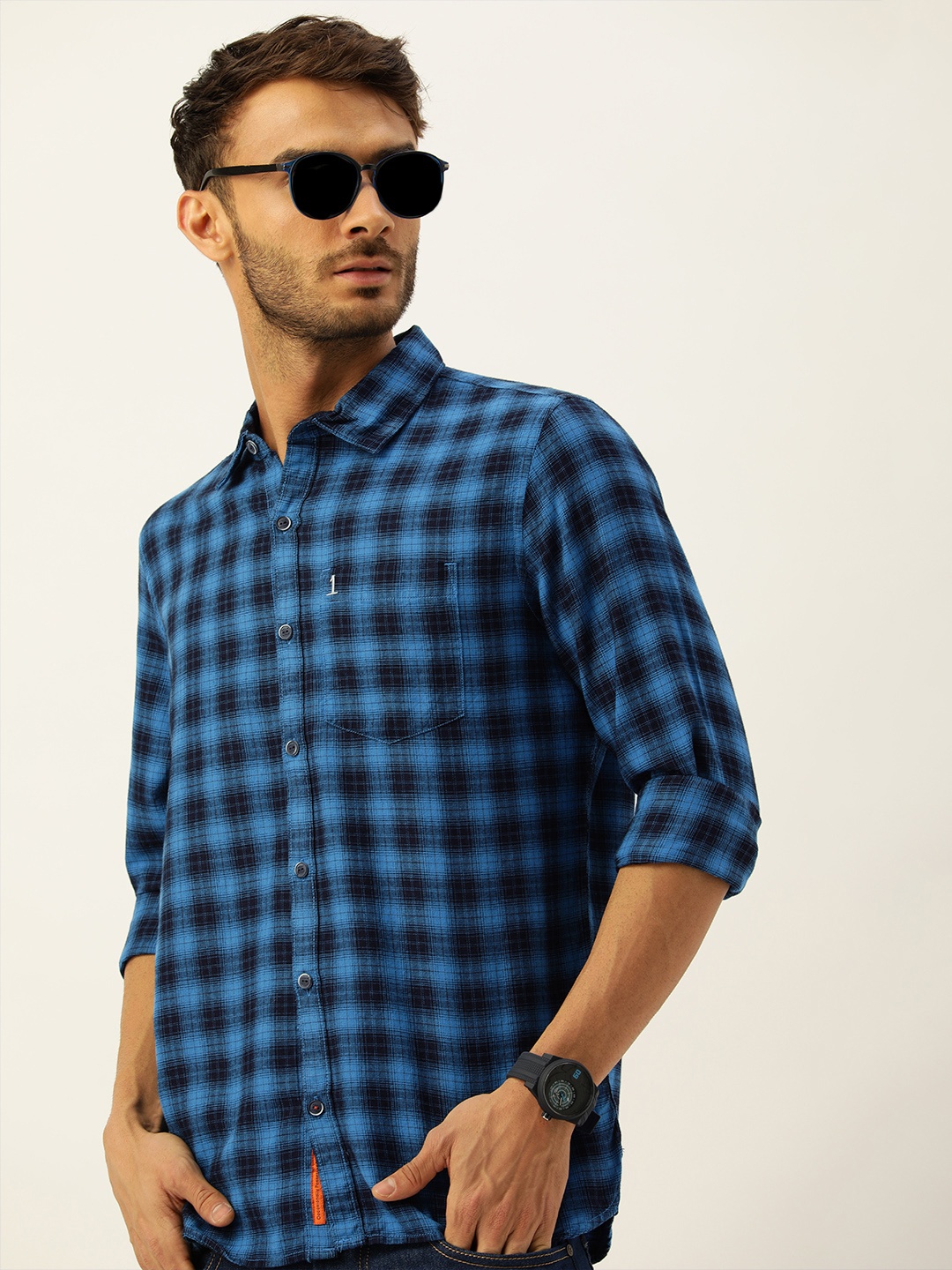 

SINGLE Men Blue Checked Slim Fit Pure Cotton Casual Shirt