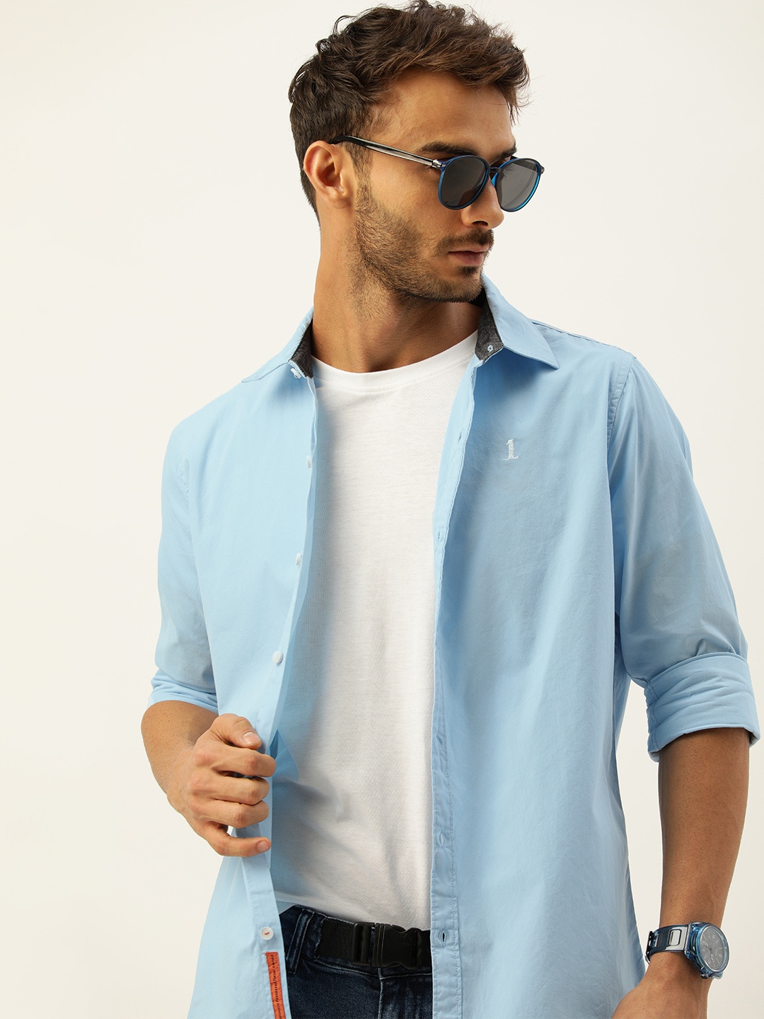 

SINGLE Men Light Blue Solid Slim Fit Pure Cotton Casual Shirt