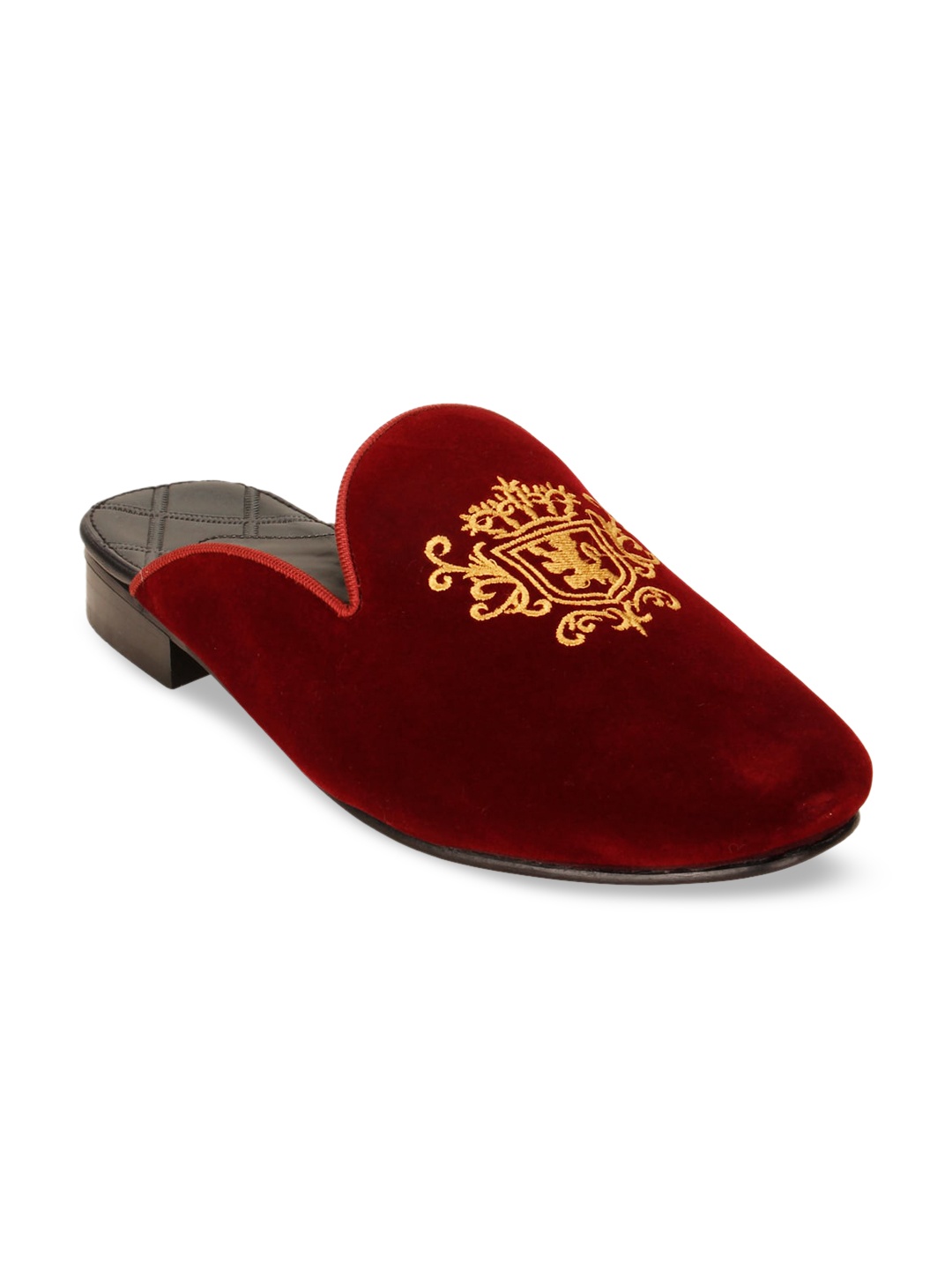 

Regal Men Maroon Velvet Embroidered Mules