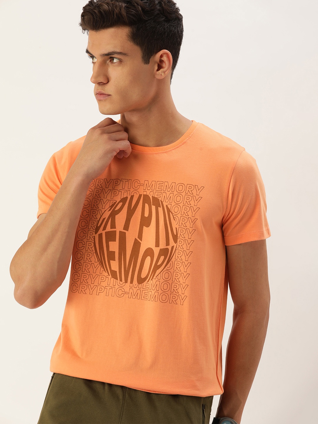 

SINGLE Men Orange & Brown Typography Printed Slim Fit Pure Cotton T-shirt