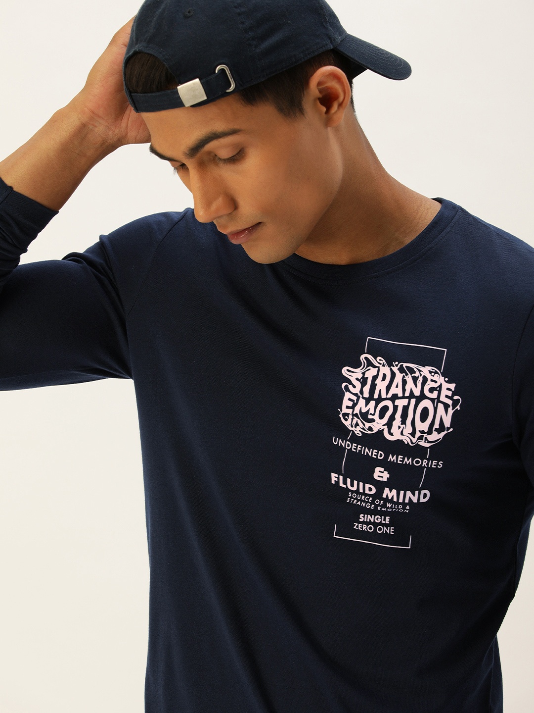 

SINGLE Men Navy Blue Typography Printed Slim Fit Pure Cotton T-shirt