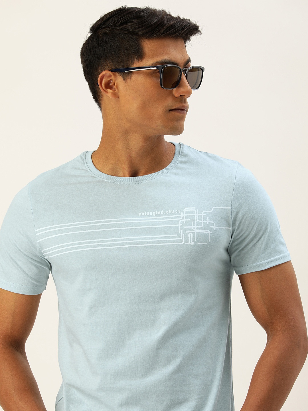 

SINGLE Men Blue & White Striped Pure Cotton Slim Fit T-shirt