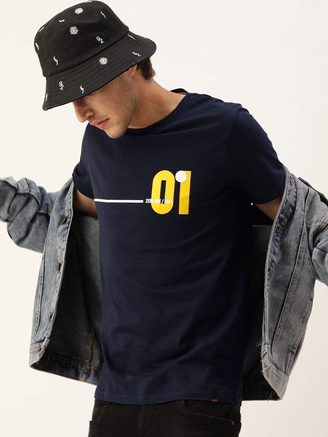 

SINGLE Men Navy Blue Typography Printed Slim Fit Pure Cotton T-shirt