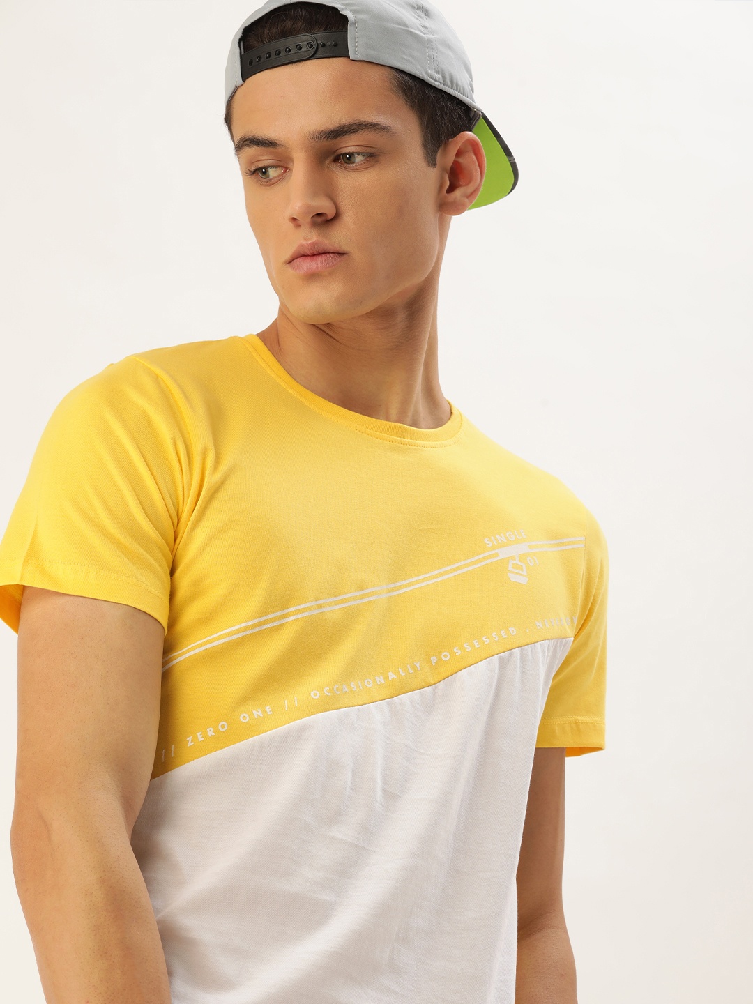 

SINGLE Men Yellow & White Colourblocked Pure Cotton Slim Fit T-shirt