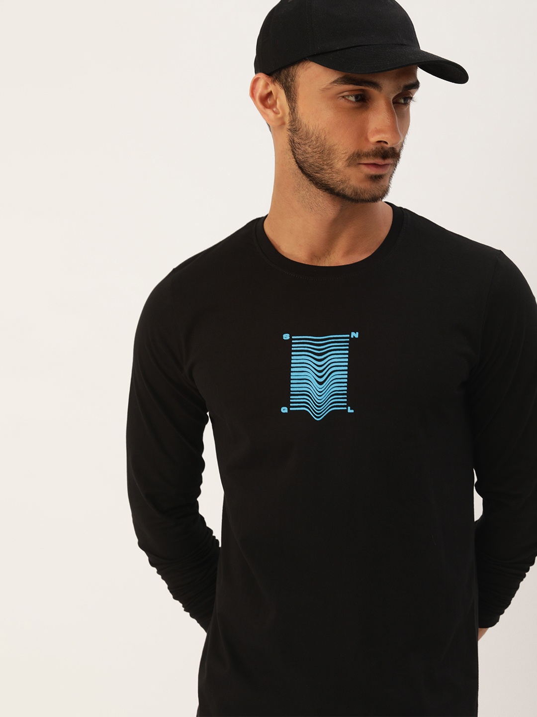 

SINGLE Men Black Printed Pure Cotton Slim Fit T-shirt